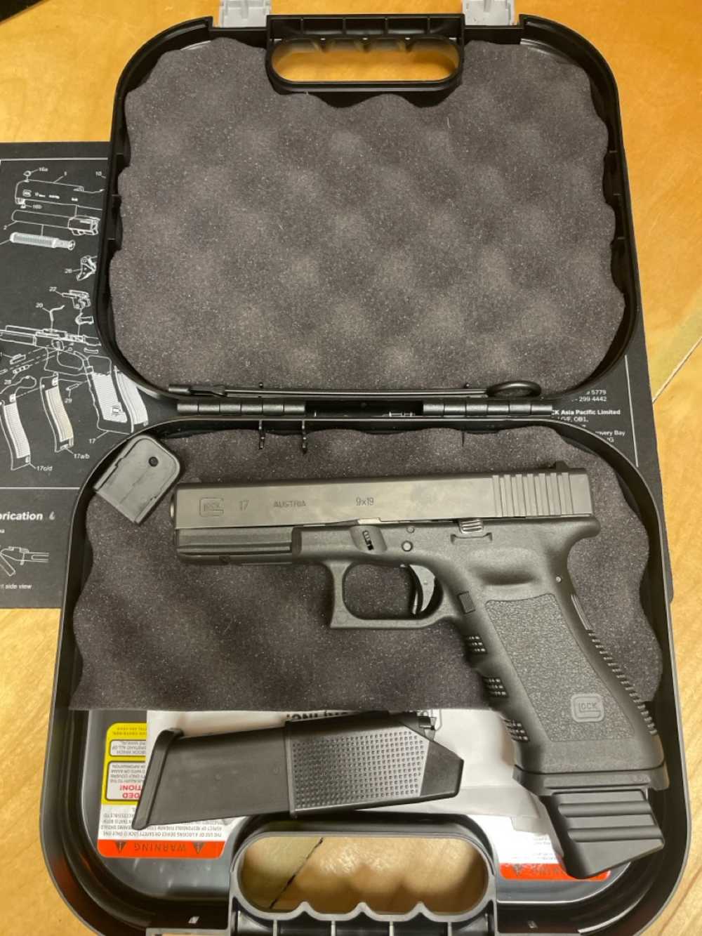 NICE Glock 17 Gen 3 w/ Box - .01 - PENNY - NR - 17 rd - 4.49"-img-7