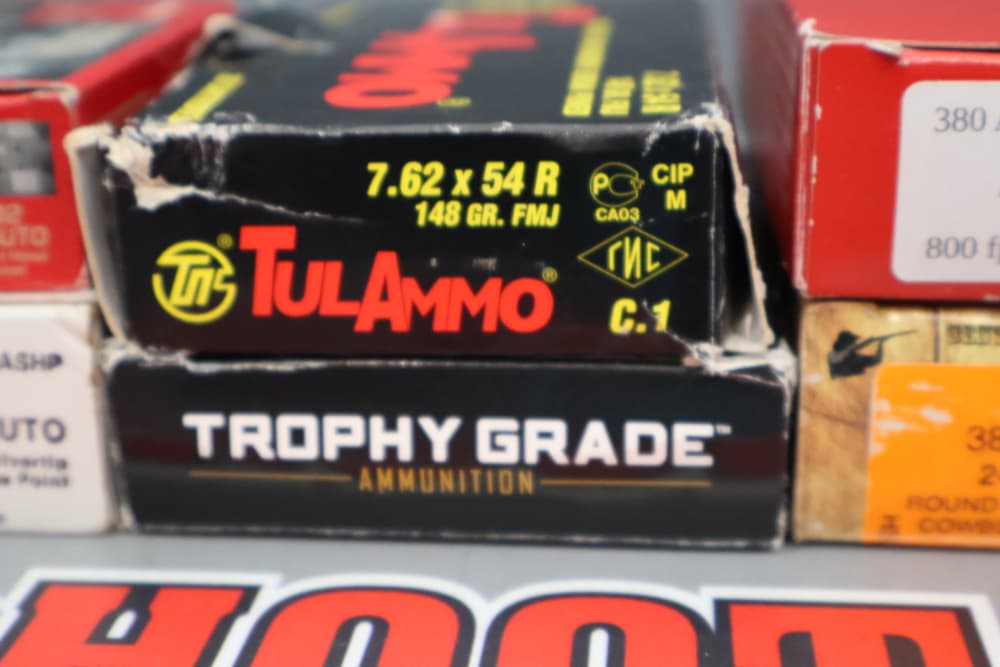 Lot O' Miscellaneous Rifle and Handgun Ammunition -img-2