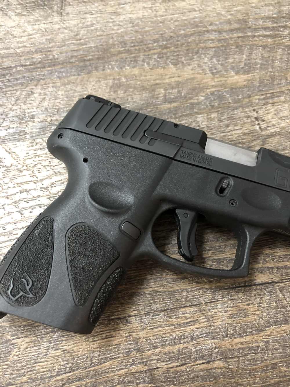 NICE Taurus G2C 9mm Semi Auto Pistol 3" w/ TWO 12-Rnd Factory Mags Black-img-5