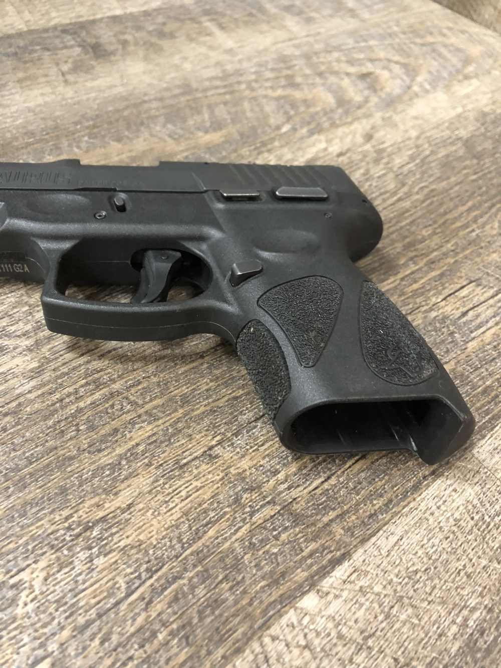 NICE Taurus G2C 9mm Semi Auto Pistol 3" w/ TWO 12-Rnd Factory Mags Black-img-8