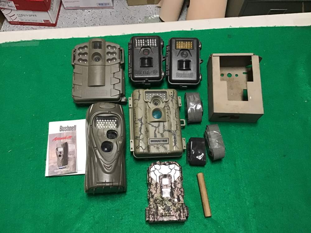 6 GAME CAMERAS -img-0