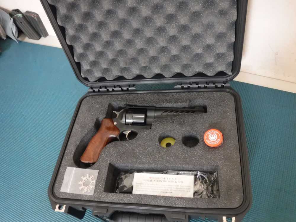 Ruger Custom Super GP100 .357 Magnum 8 Shot D/A Competition Revolver-img-0