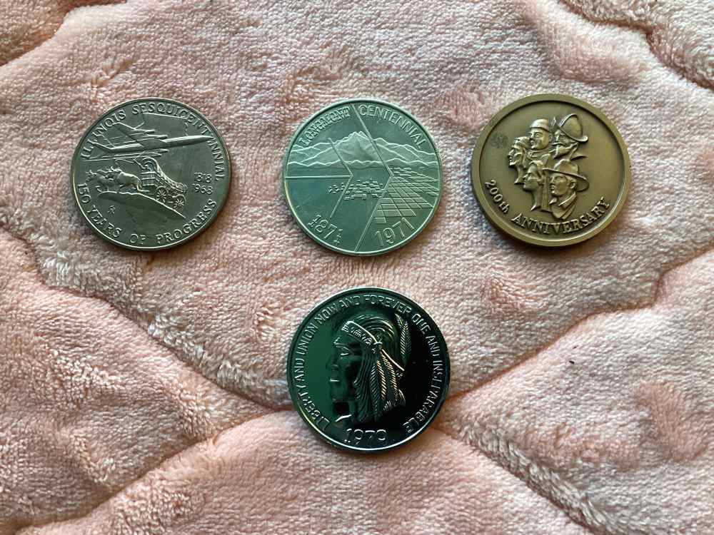  Collectible Coins.-img-0
