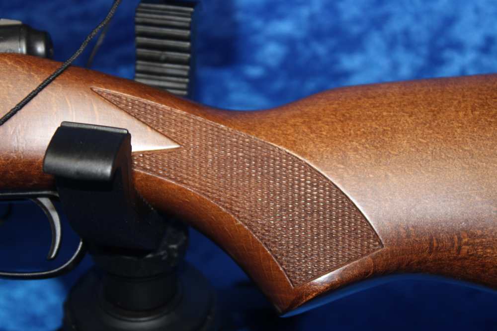 Savage Model 110 .223 REM Bolt-Action Rifle 22" Barrel with Accessories-img-5