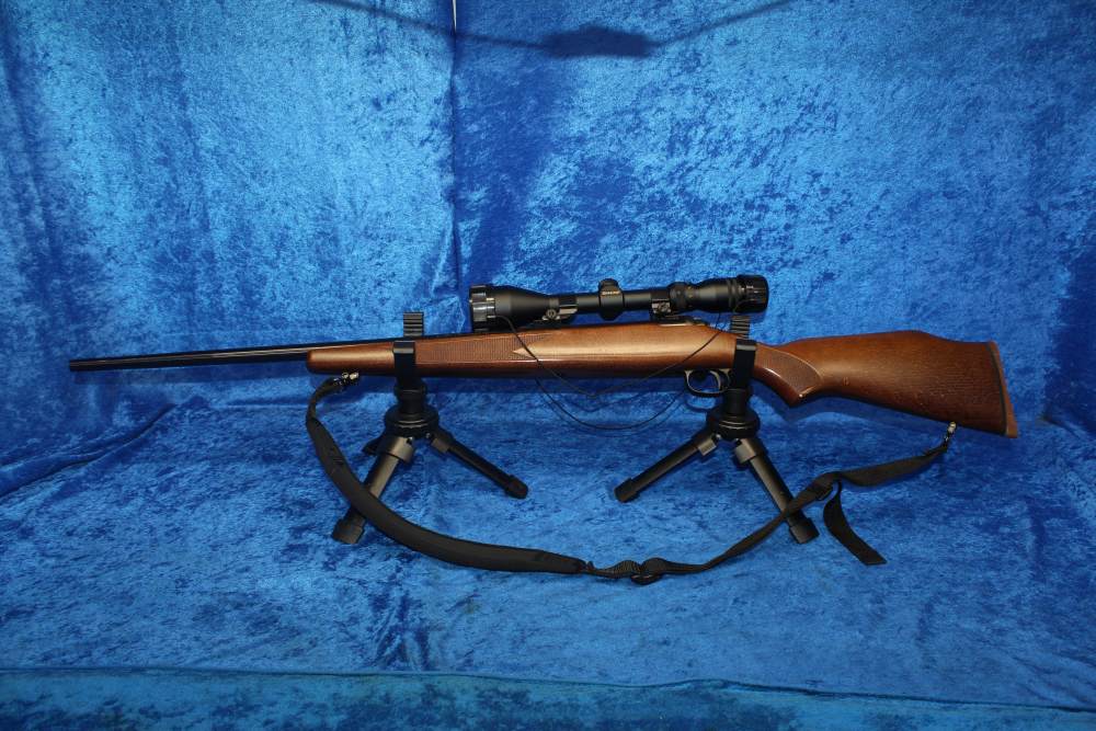 Savage Model 110 .223 REM Bolt-Action Rifle 22" Barrel with Accessories-img-1