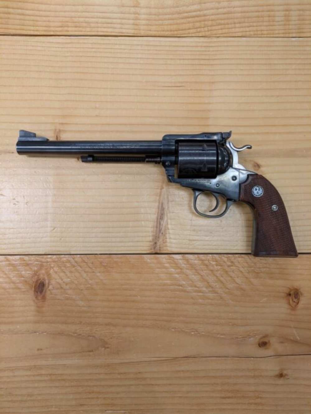 Ruger New Model Blackhawk 41Mag-img-1