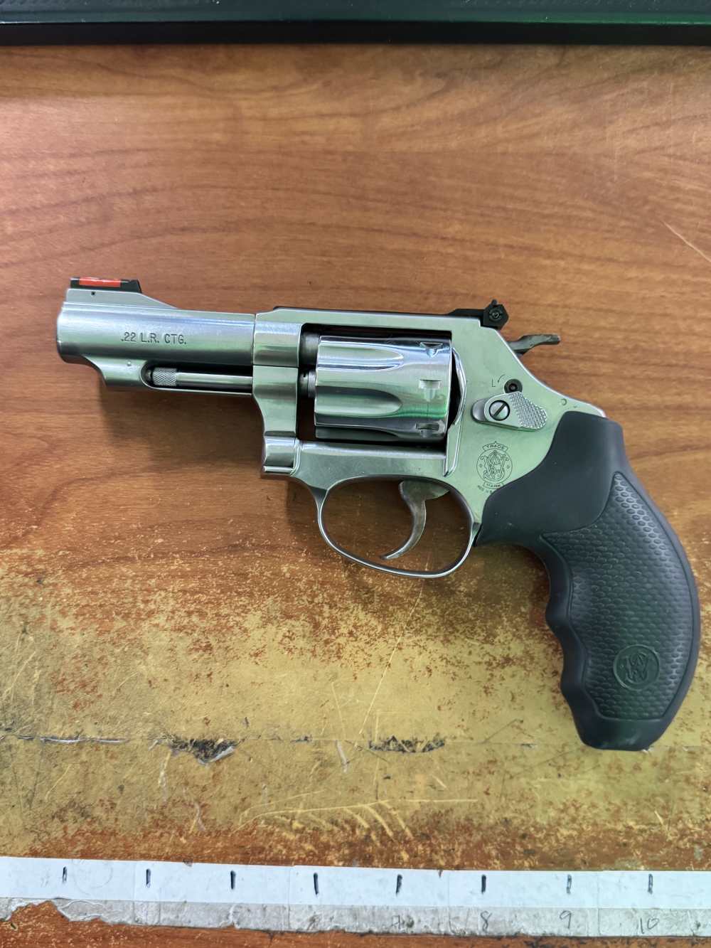 Smith & Wesson 63-5 22 LR 8-shot Double action revolver -img-0