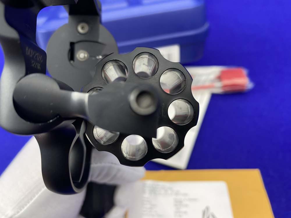 Smith & Wesson 327 Night Guard .357 Mag Blk 2.5" *AMAZING 8-SHOT REVOLVER*-img-34