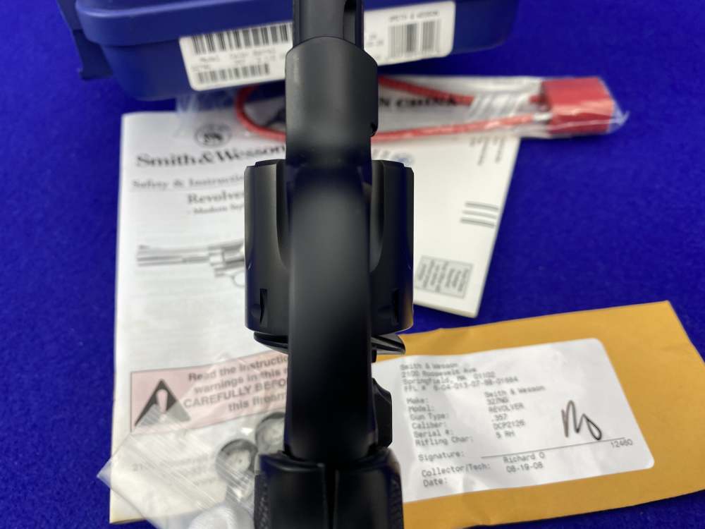 Smith & Wesson 327 Night Guard .357 Mag Blk 2.5" *AMAZING 8-SHOT REVOLVER*-img-30