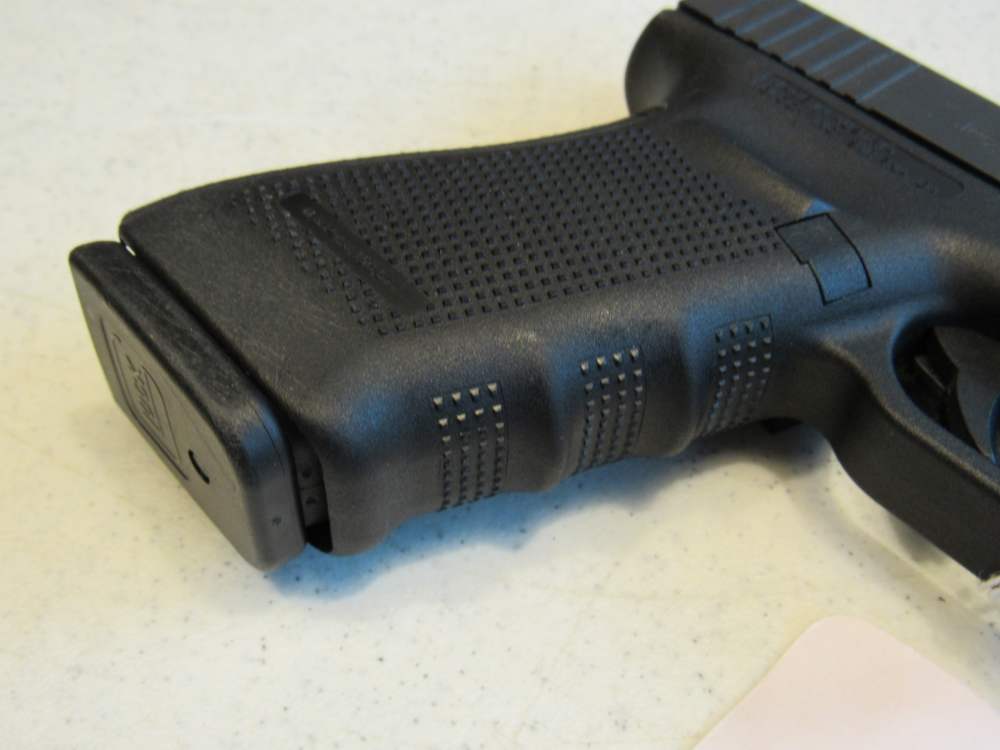 In Case Glock 40 Gen 4 3 mags & Accessories 10mm No Resv-img-17