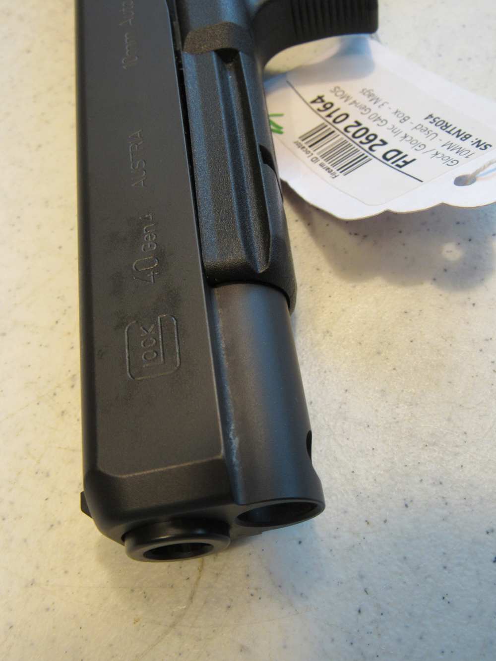 In Case Glock 40 Gen 4 3 mags & Accessories 10mm No Resv-img-1