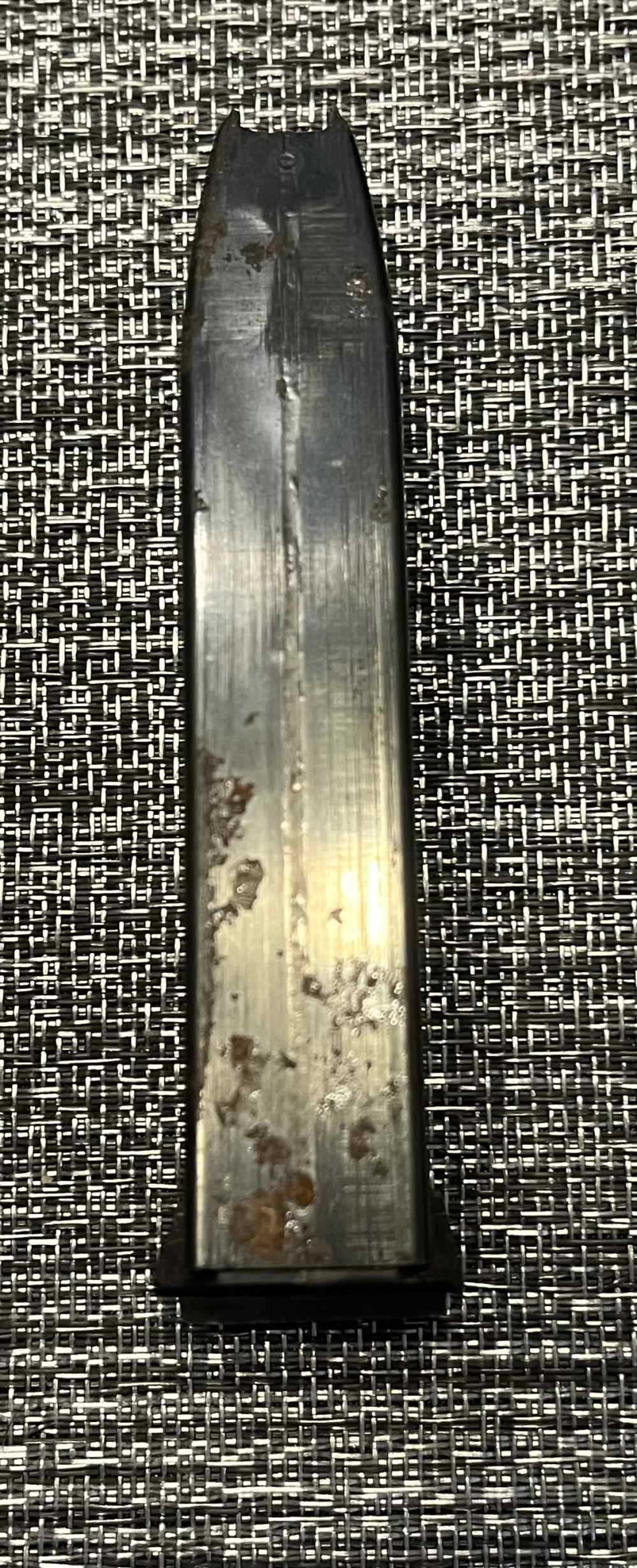 Smith & Wesson Series 69 Magazine 9mm 12 rounds Blue Steel -img-4