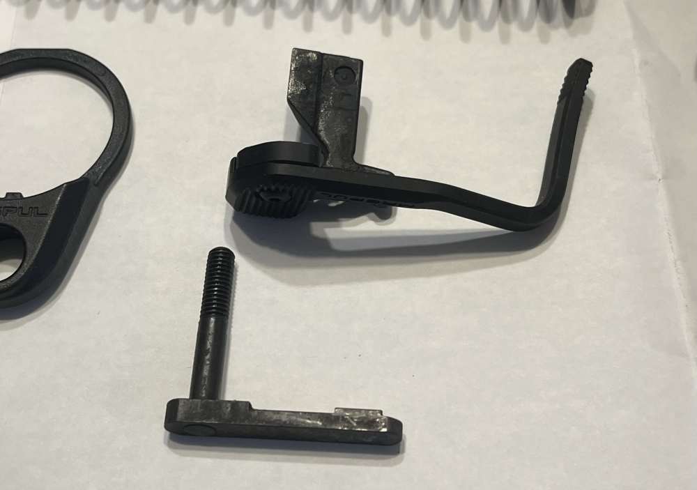 Smith and Wesson AR15 Parts Kit 5.56 Nato With Very Good Upgrades -img-22