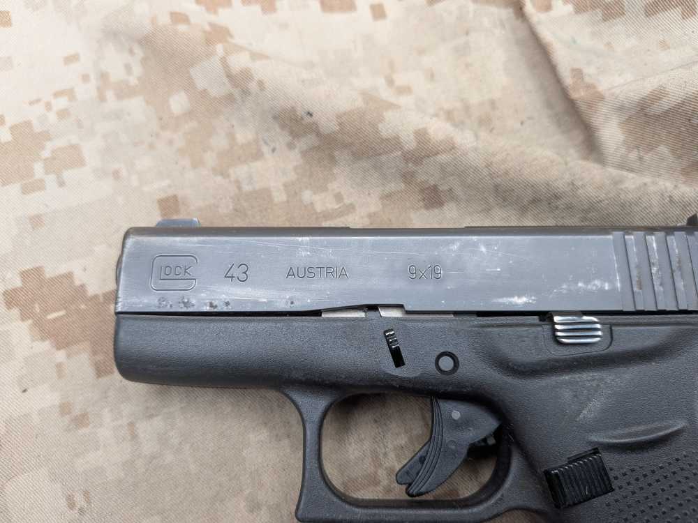 Glock 43 9MM Slimline G43 Police Trade In USED Night Sights-img-4