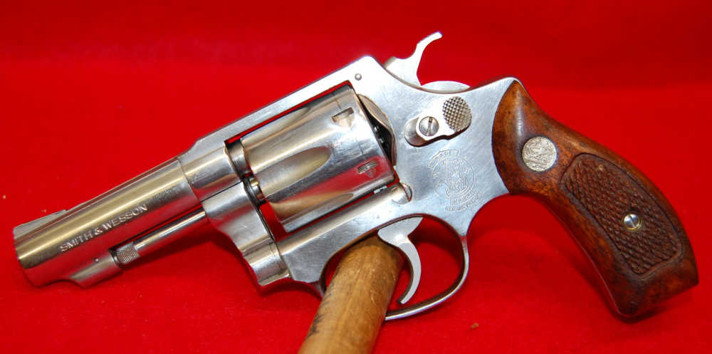 Smith & Wesson Model 650 Revolver in 22 MRF 3" S&W-img-1
