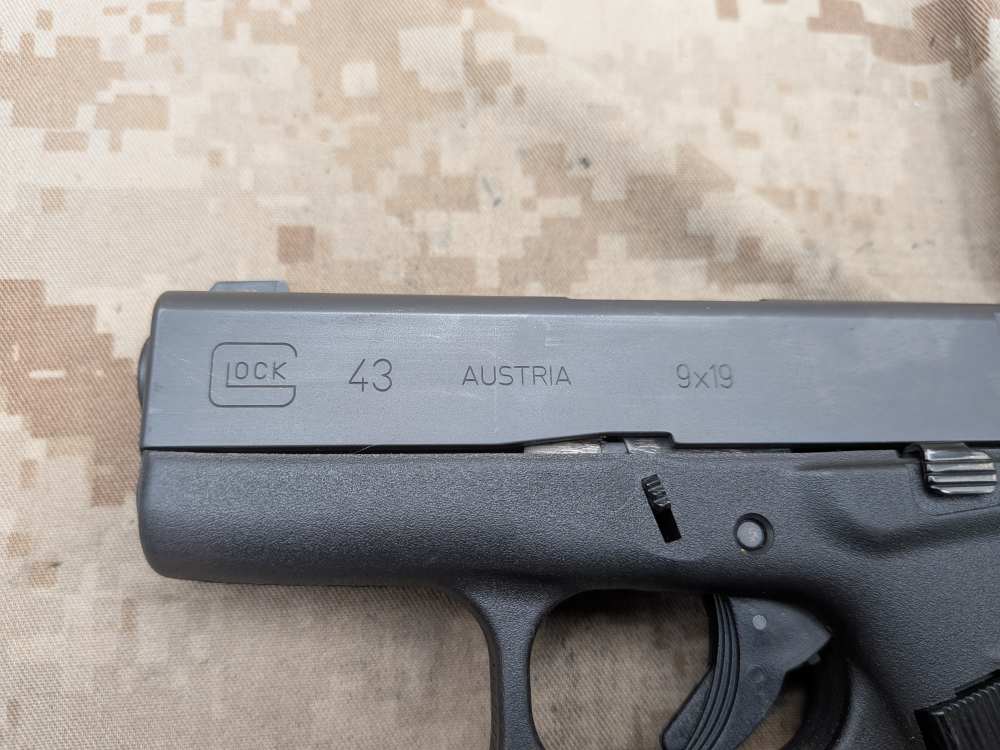 Glock 43 9MM Slimline G43 Police Trade In USED Night Sights-img-4