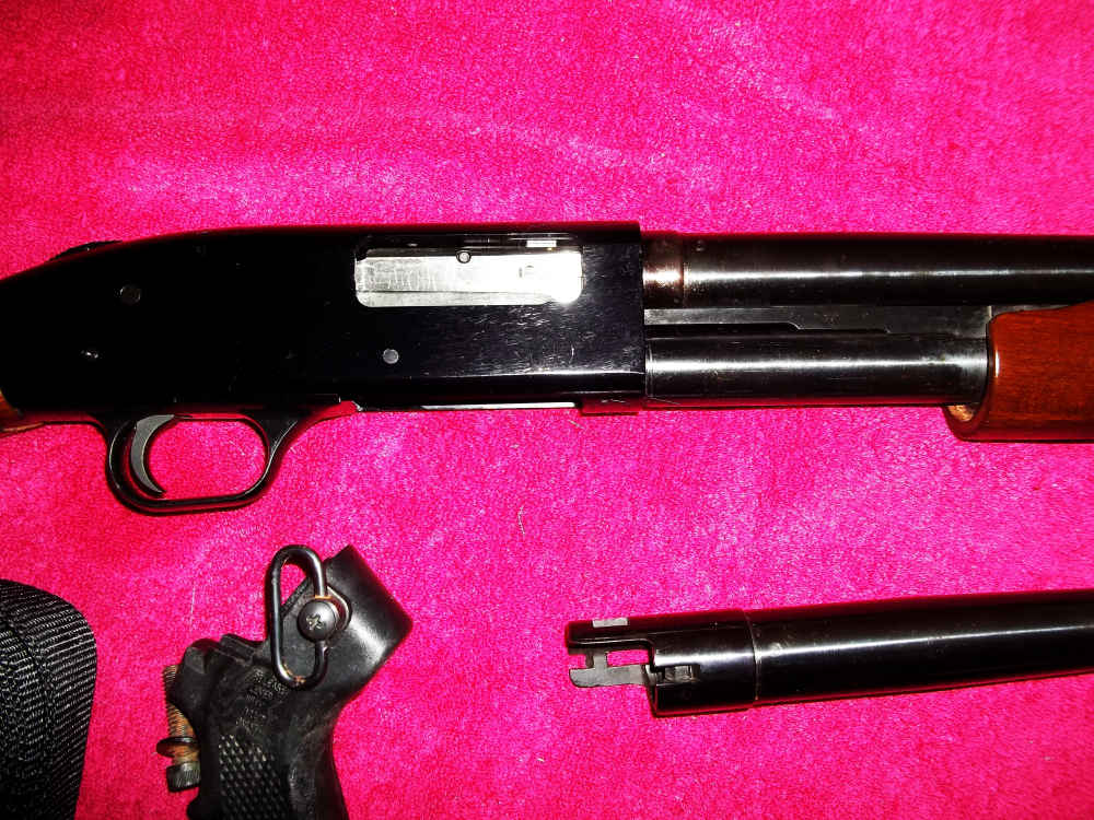 Mossberg 500A .12 Ga. Shotgun With two Barrels and Pistol Grip. -img-2