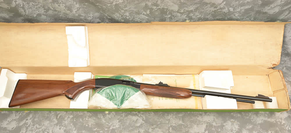 1994 Remington 572 BDL Deluxe * NIB * RARE PROMO GUN * COLLECTOR GRADE-img-5