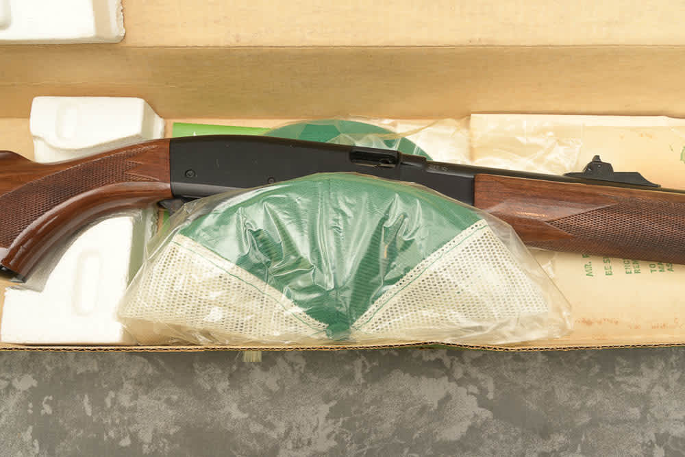 1994 Remington 572 BDL Deluxe * NIB * RARE PROMO GUN * COLLECTOR GRADE-img-6