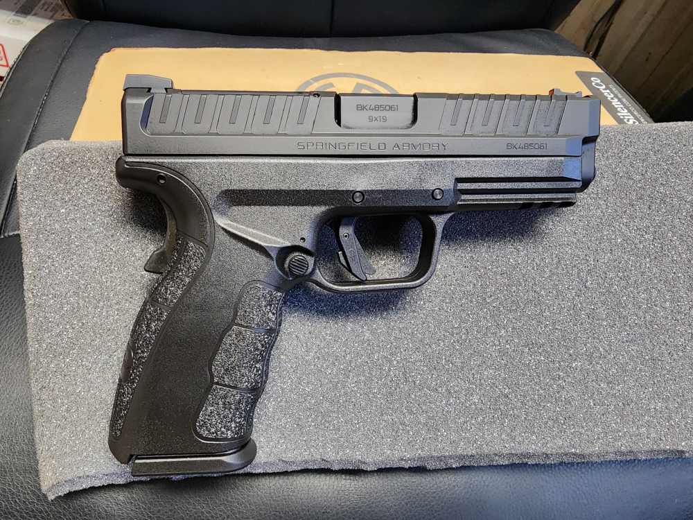 PICS NEW SPRINGFIELD ARMORY XD MOD3 DEFENDER PISTOL 9 MM 4" 16+1 OPTICS RDY-img-0
