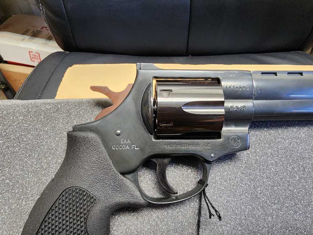 PICS! NEW EAA WINDICATOR REVOLVER .38 SPECIAL 4" BLUED 770123 4 GERMAN SPL-img-5