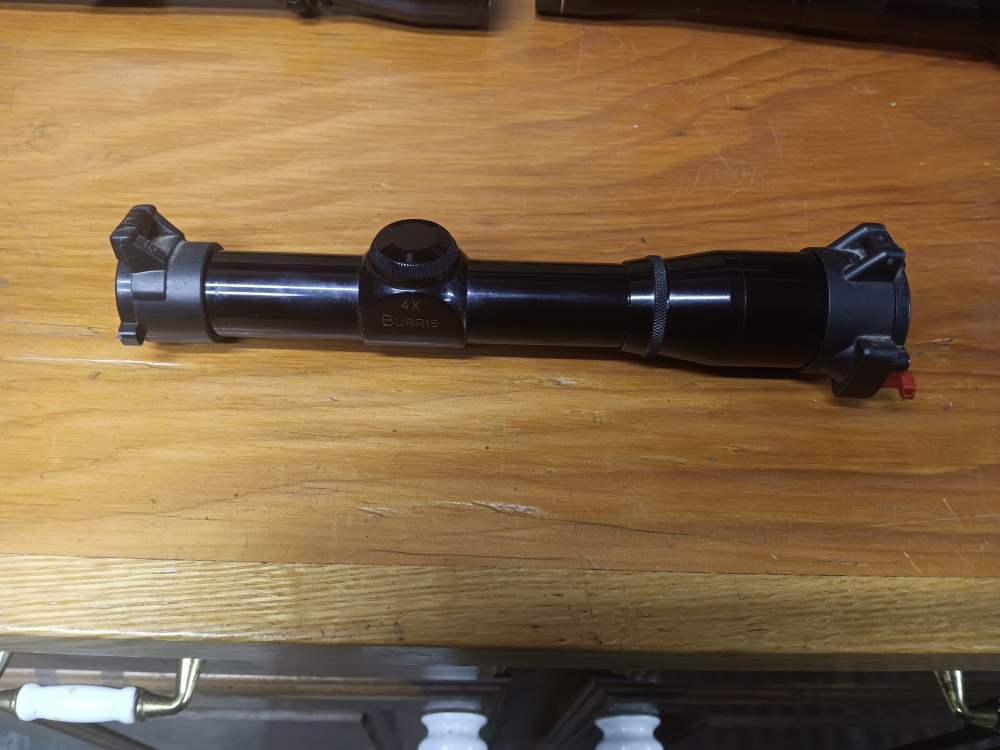 Burris  4x compact rifle scope-img-0
