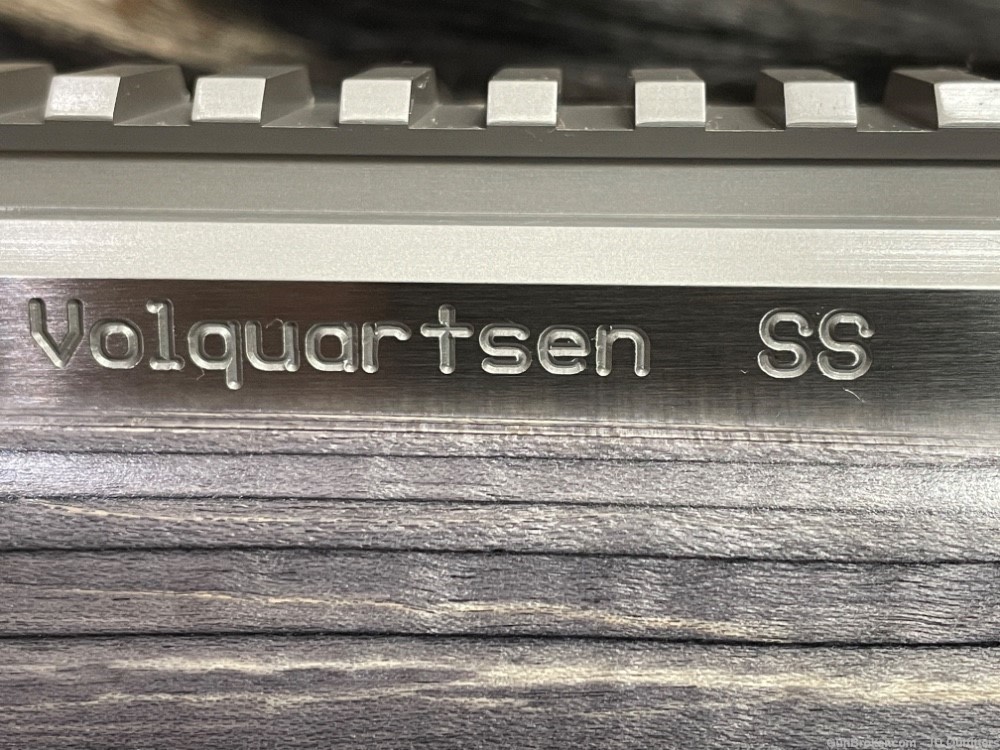 NEW VOLQUARTSEN CUSTOM CLASSIC 17 HMR RIFLE, GRAY LAMINATED SPORTER STOCK-img-12