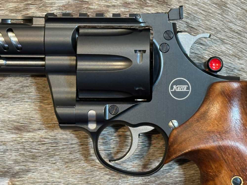 KORTH NXR 44 REMINGTON MAGNUM 6" W/ COMPENSATOR NIGHTHAWK CUSTOM-img-14