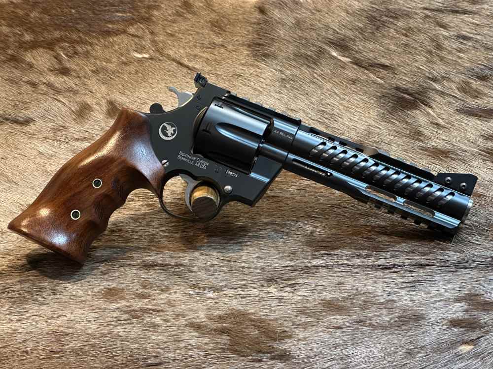 KORTH NXR 44 REMINGTON MAGNUM 6" W/ COMPENSATOR NIGHTHAWK CUSTOM-img-3