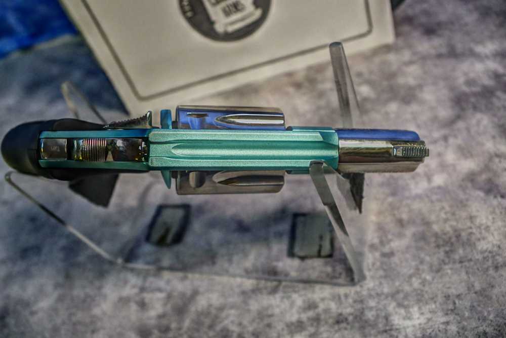 LNIB CHARTER ARMS THE TIFFANY Blue 38 SPL REVOLVER, 2", 5 RD  53879-img-2