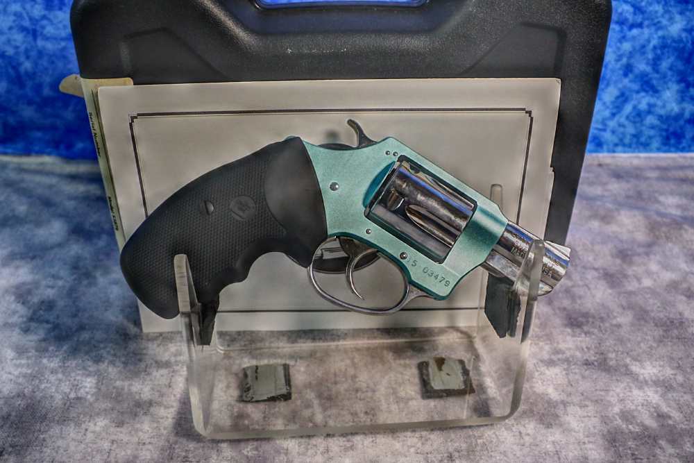 LNIB CHARTER ARMS THE TIFFANY Blue 38 SPL REVOLVER, 2", 5 RD  53879-img-0