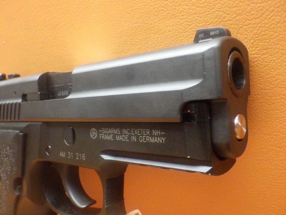 Sig Sauer P229 .40 (2) Mags Double/Single, Decocker. Factory Box.-img-3