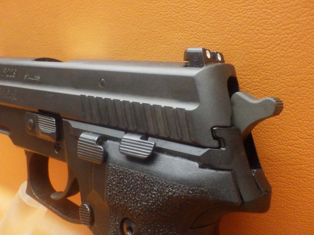Sig Sauer P229 .40 (2) Mags Double/Single, Decocker. Factory Box.-img-9