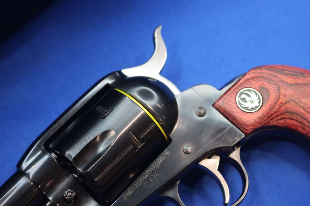 Ruger New Model Vaquero Revolver 45 COLT 5.5" Blued 5101 Single Action 45LC-img-4