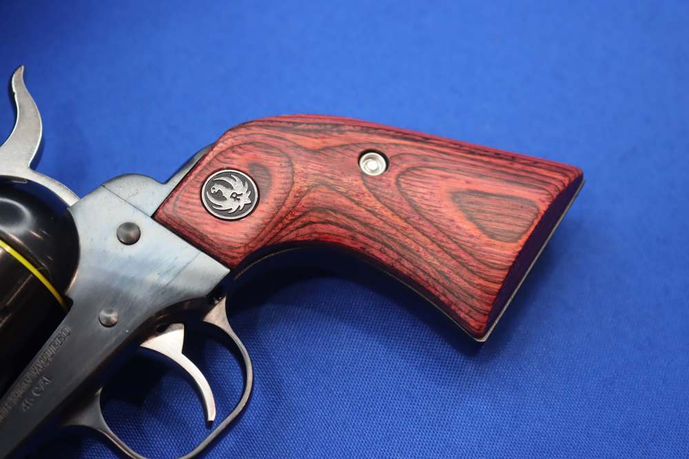 Ruger New Model Vaquero Revolver 45 COLT 5.5" Blued 5101 Single Action 45LC-img-6