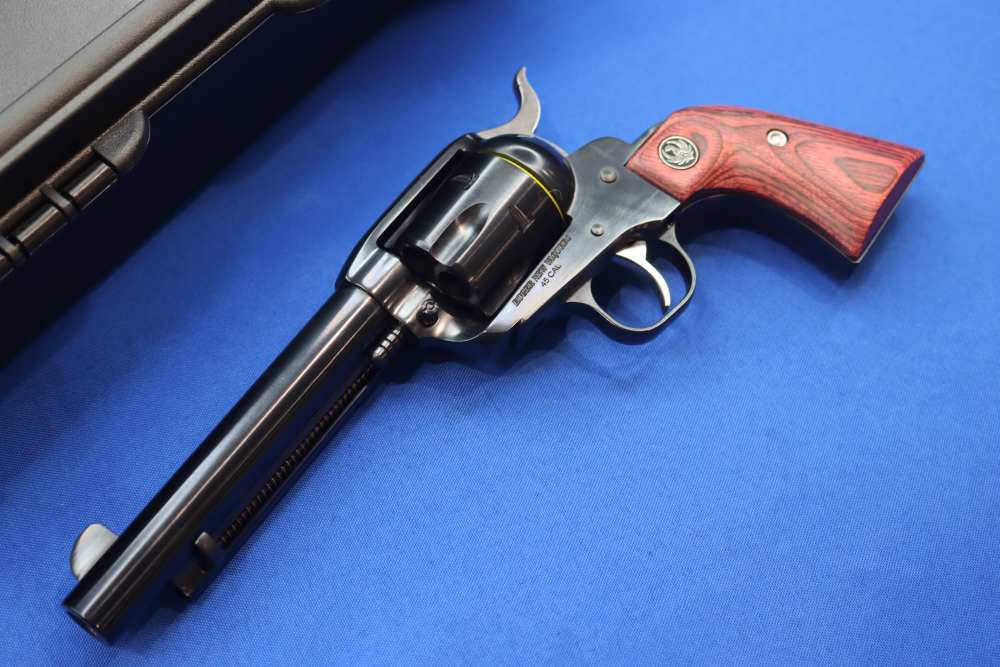 Ruger New Model Vaquero Revolver 45 COLT 5.5" Blued 5101 Single Action 45LC-img-1