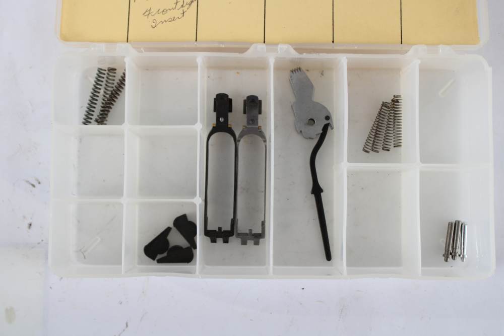 SMITH & WESSON FACTORY PISTOL PARTS LOT – 155 PIECES – 5904 5906 6906 6926 -img-2