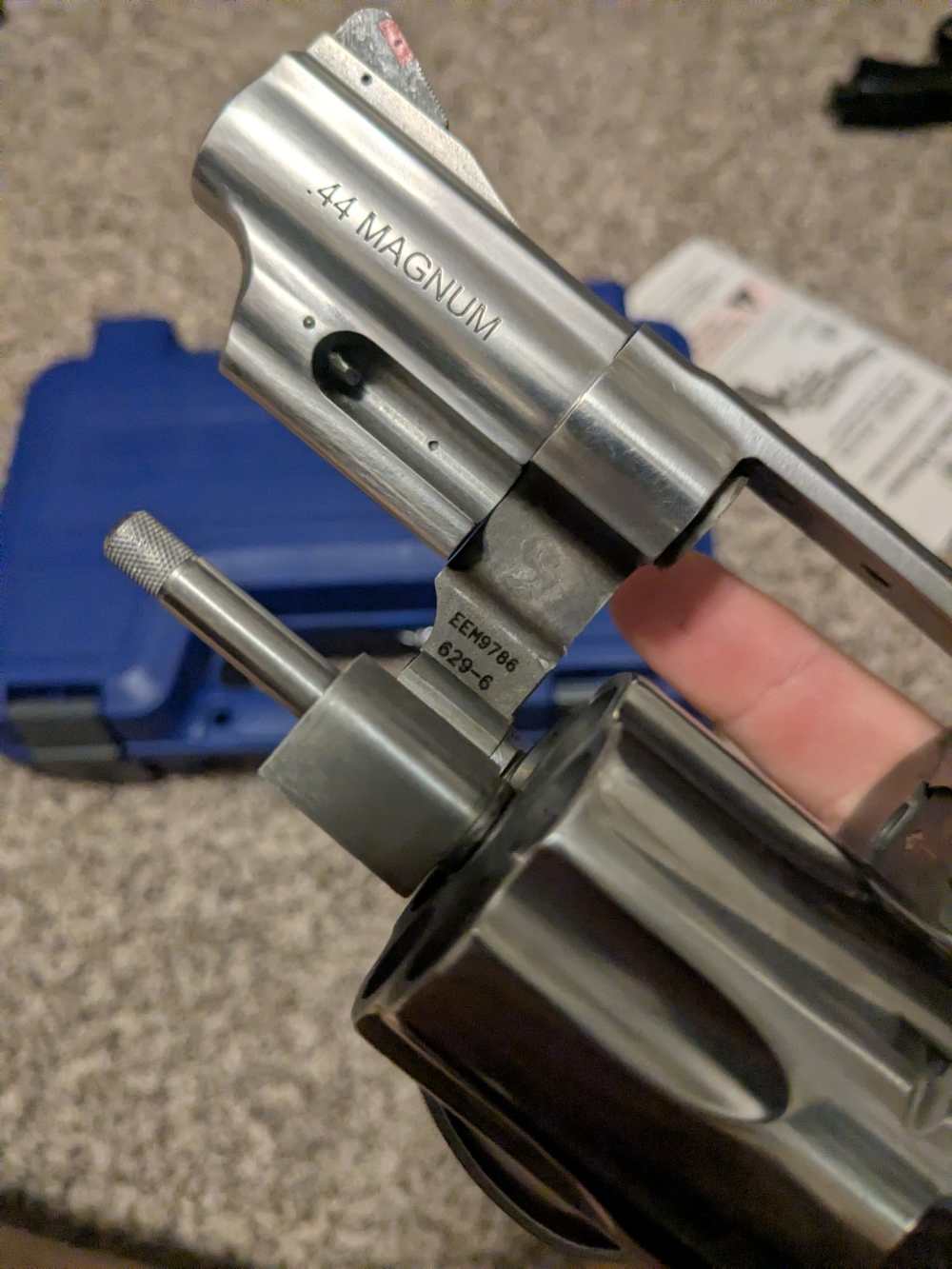Smith and Wesson 629-6 44 magnum 2.75 inch snub 6 shot in box-img-6