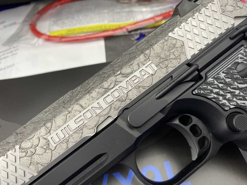 Wilson Combat EDC X9 2.0 9mm 4" SS *LIMITED RUN DRACON SCALE ENGRAVED*-img-6