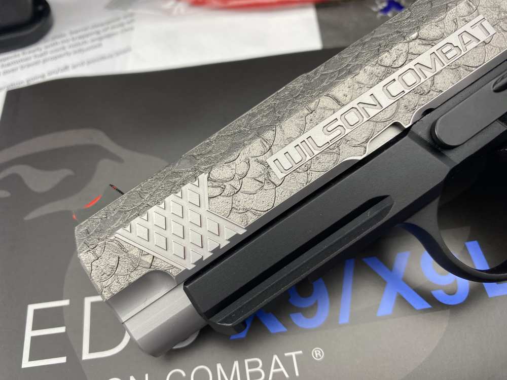 Wilson Combat EDC X9 2.0 9mm 4" SS *LIMITED RUN DRACON SCALE ENGRAVED*-img-7
