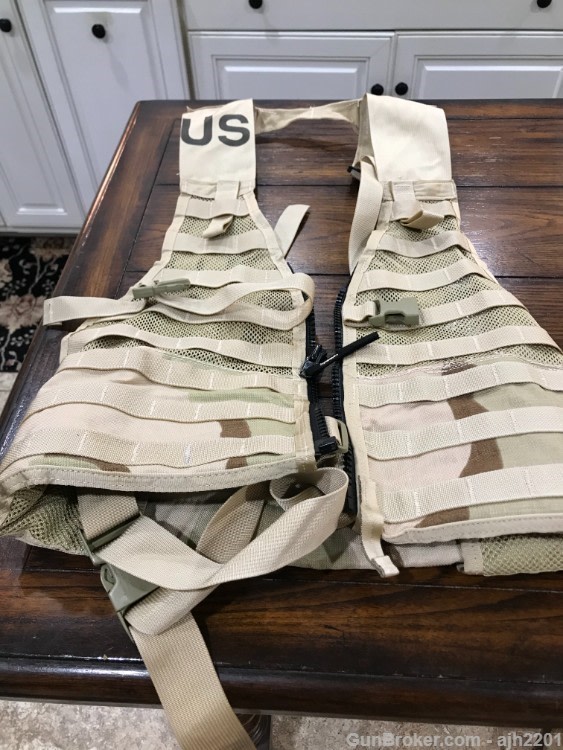 Mollie vest, desert camo, Medium-img-0