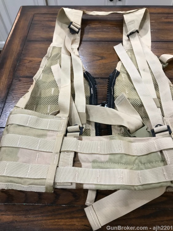 Mollie vest, desert camo, Medium-img-1