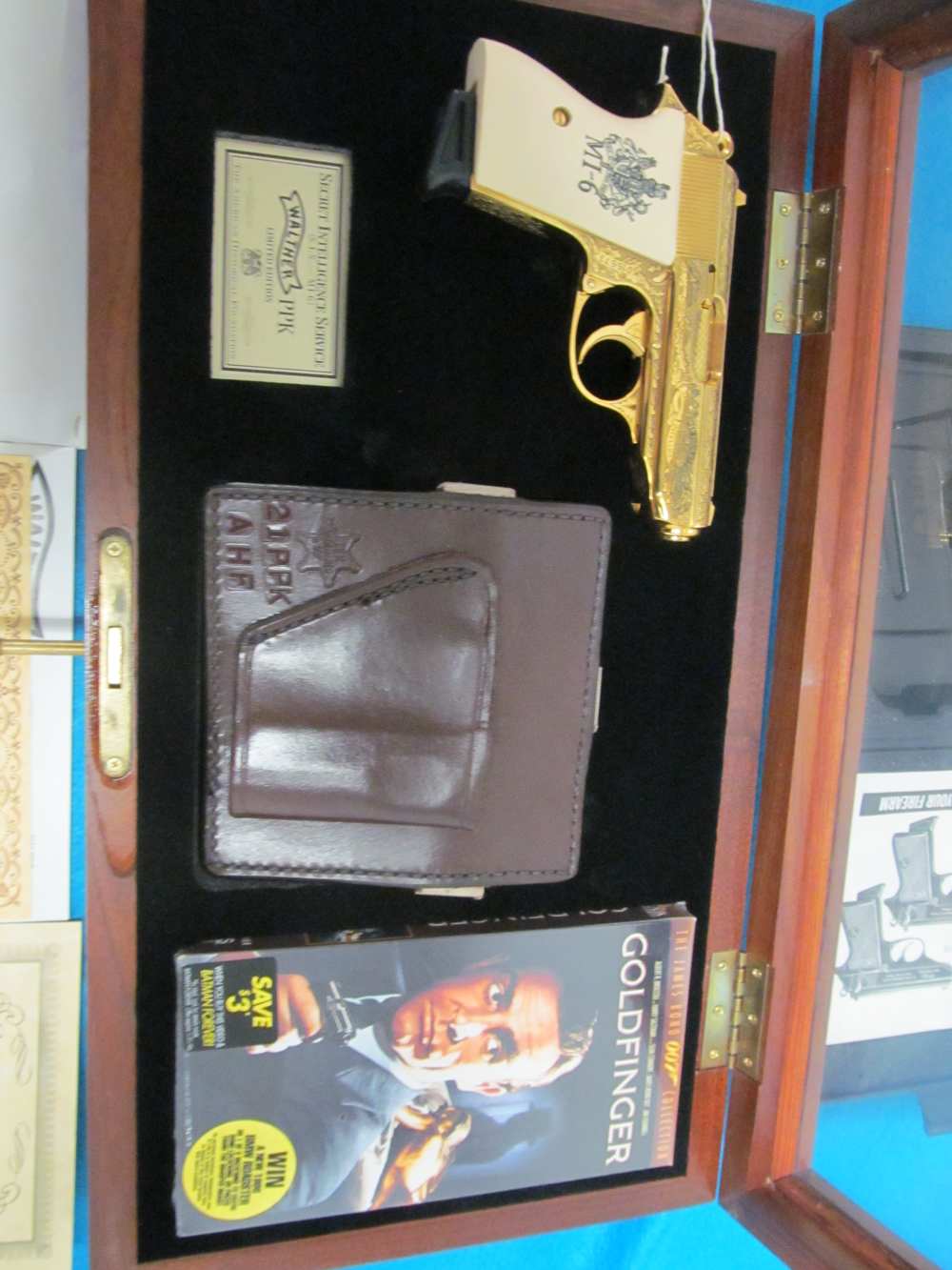 Ltd Edition #270/500 German Walther PPK .380 Hand Engraved and 24K gold pl-img-0