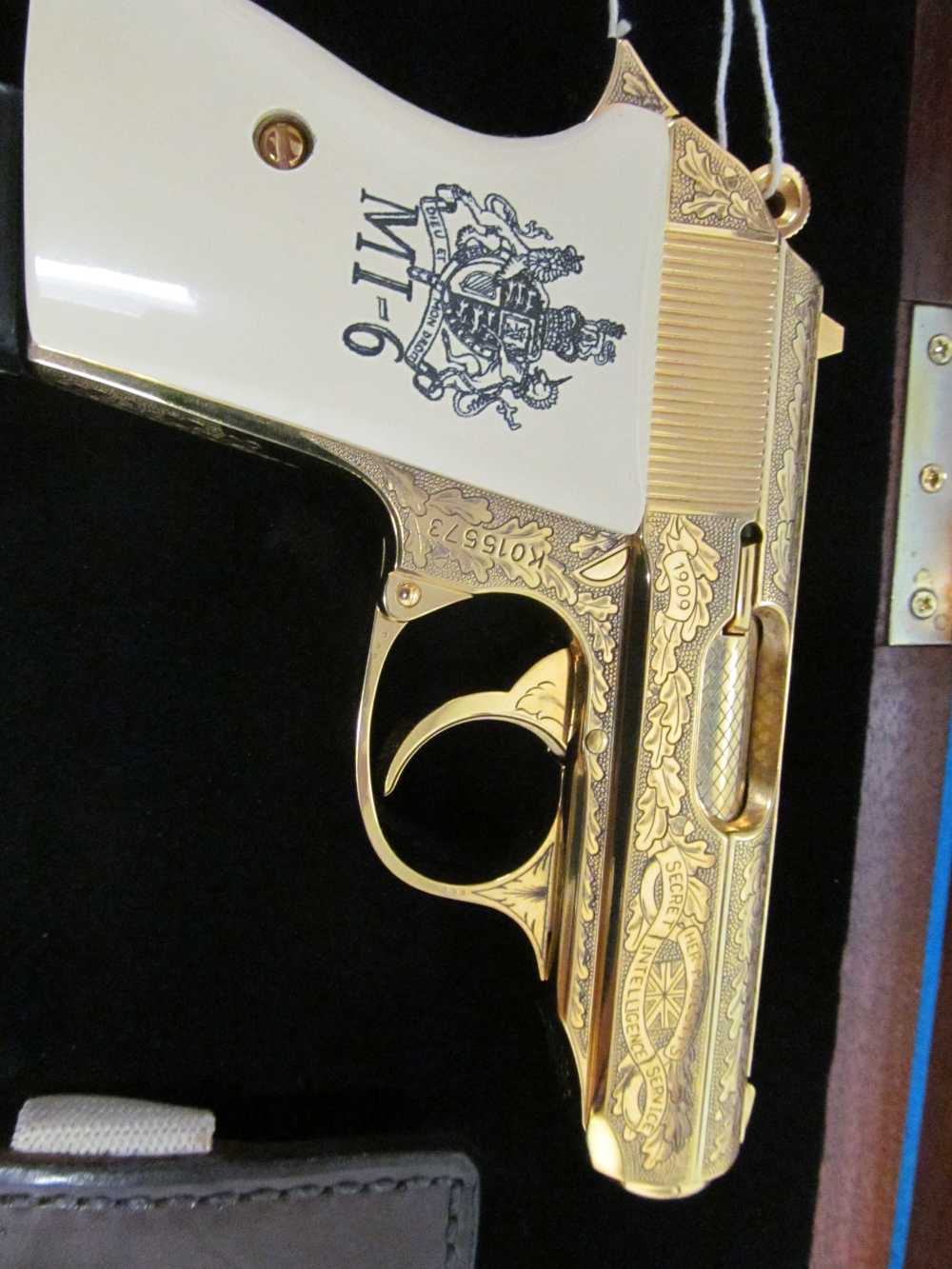 Ltd Edition #270/500 German Walther PPK .380 Hand Engraved and 24K gold pl-img-1