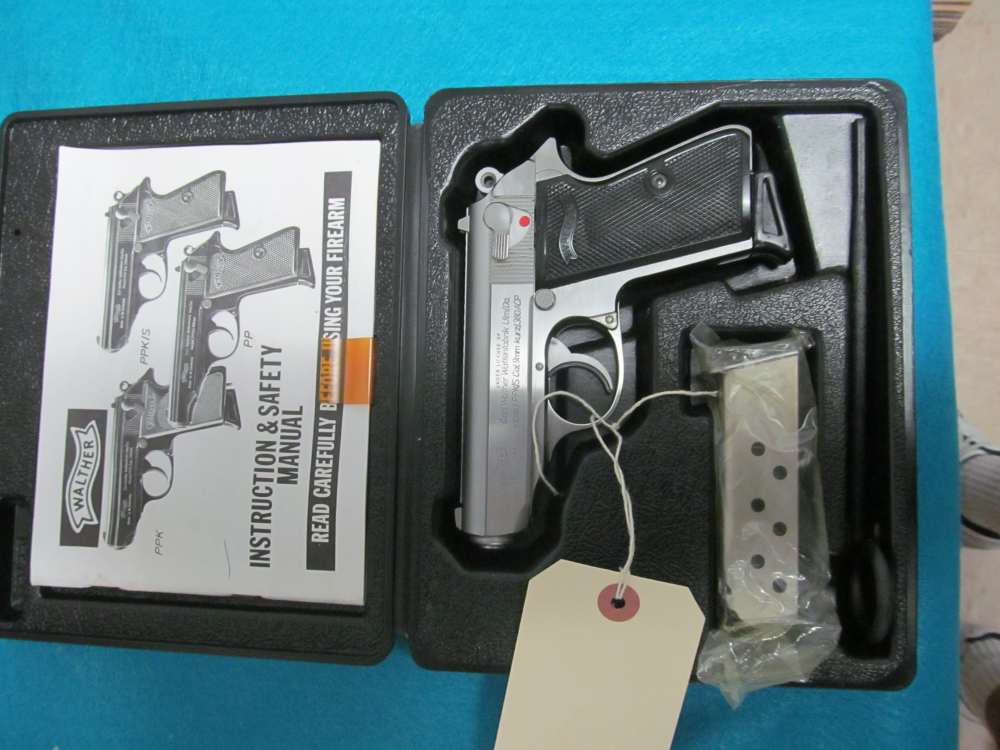 Walther PPK/S .380 like new in box-img-0