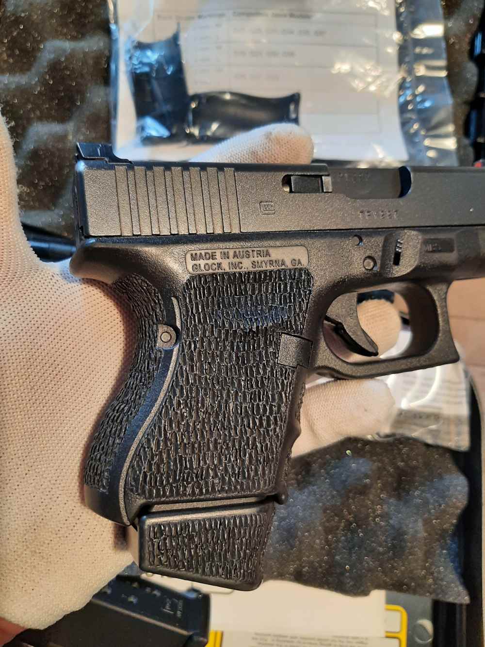 Glock G26 Gen4 w/ Galco Shoulder Harness-img-3