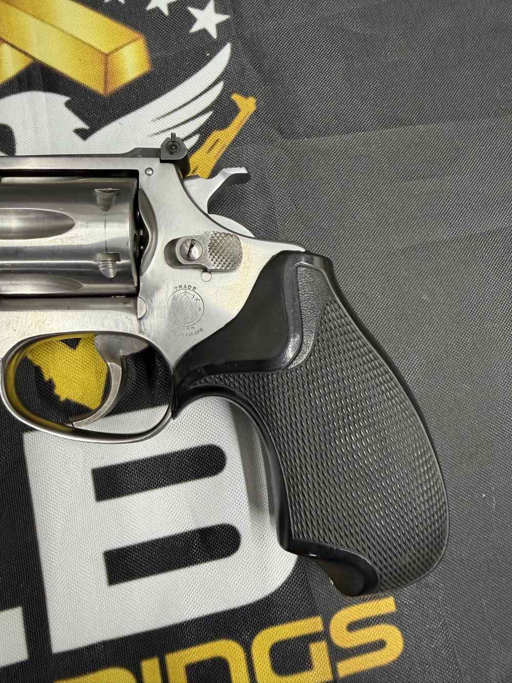 Smith & Wesson-img-1