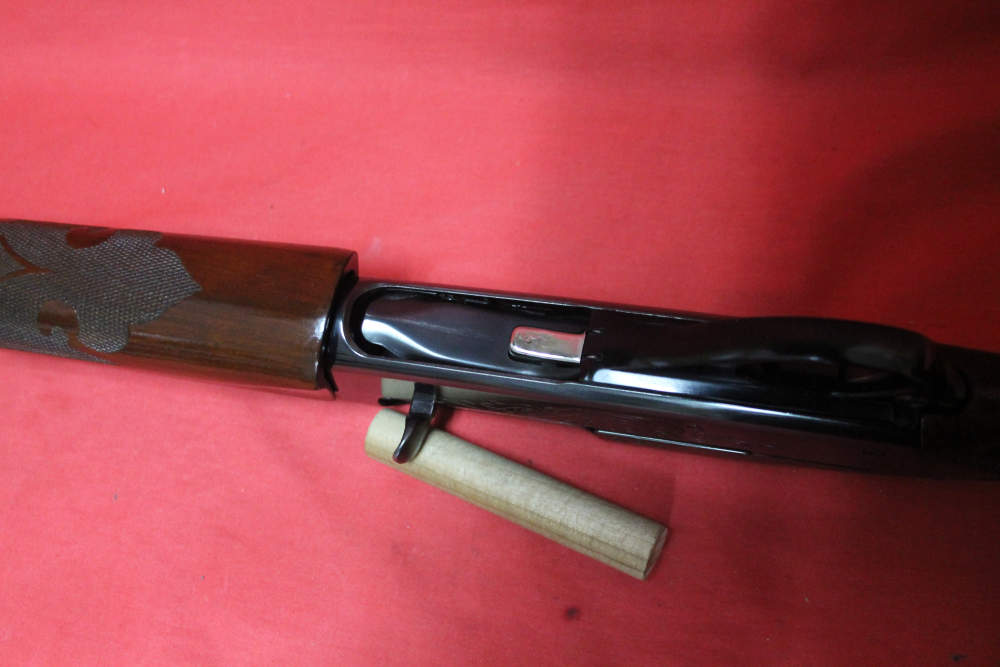 RARE BICENTENNIAL Remington Model 1100 200 years 12 Gauge 28 Inch rem choke-img-22