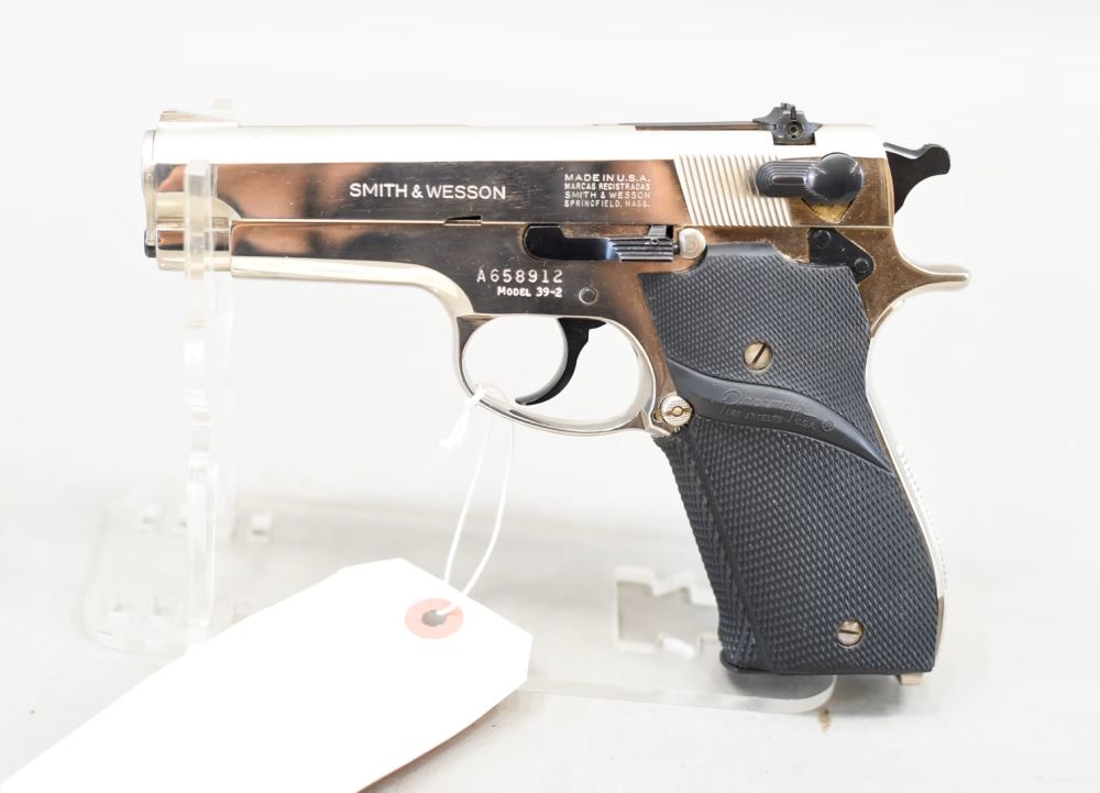 Smith & Wesson Model 39-2 9mm Nickel 4" Adjustable Sights 8RD Mag Excellent-img-0