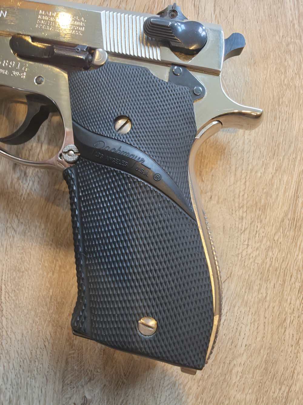 Smith & Wesson Model 39-2 9mm Nickel 4" Adjustable Sights 8RD Mag Excellent-img-7